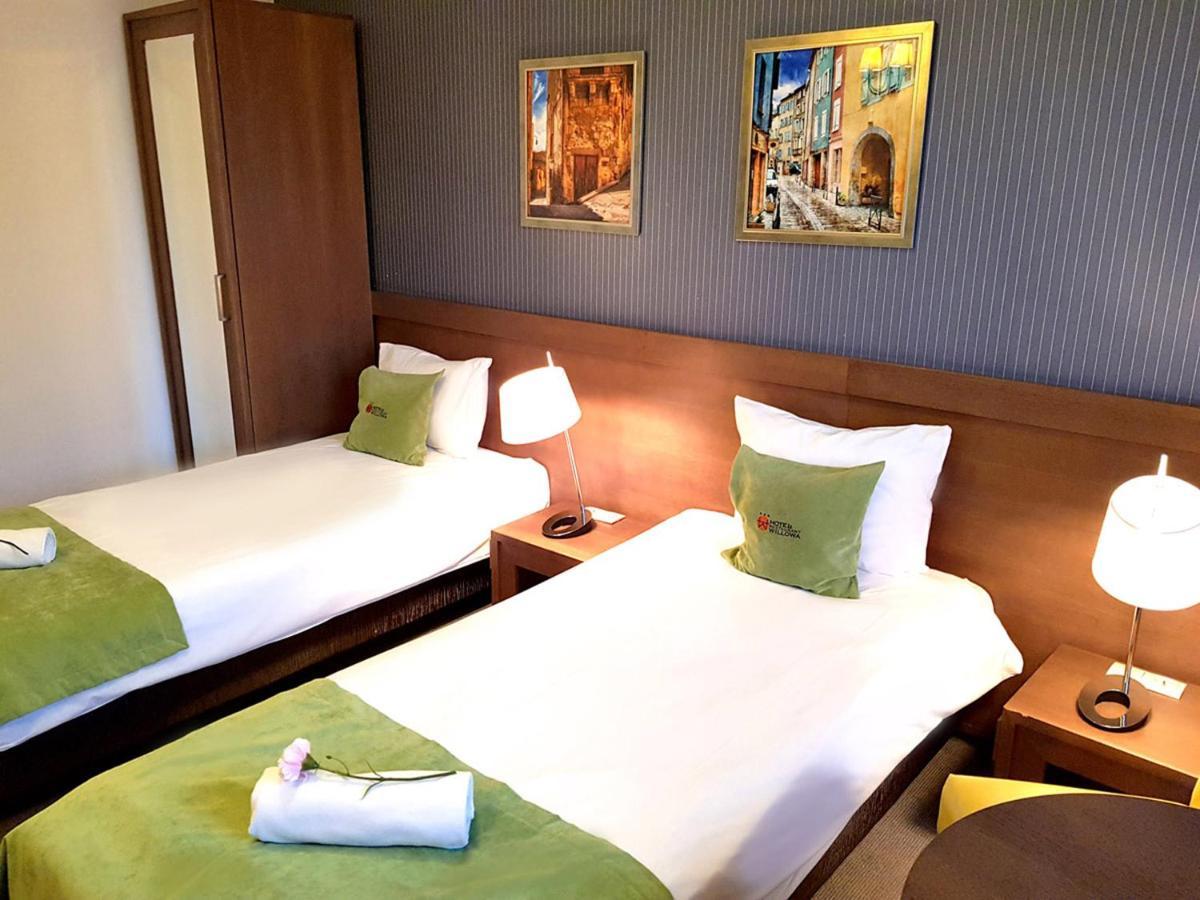 Hotel Willanova ลูบลิน ภายนอก รูปภาพ