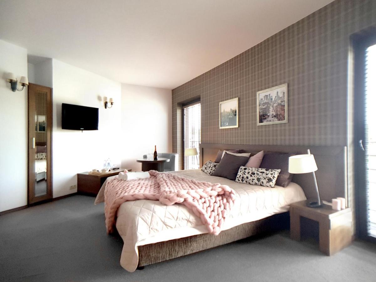 Hotel Willanova ลูบลิน ภายนอก รูปภาพ