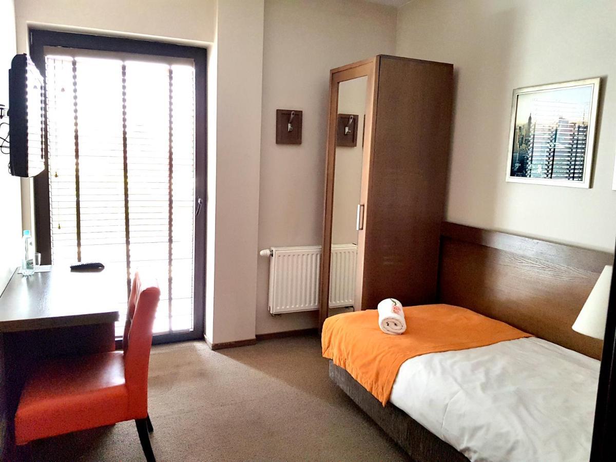 Hotel Willanova ลูบลิน ภายนอก รูปภาพ