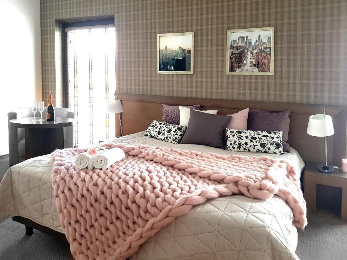Hotel Willanova ลูบลิน ภายนอก รูปภาพ