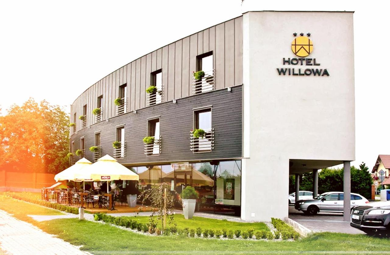 Hotel Willanova ลูบลิน ภายนอก รูปภาพ