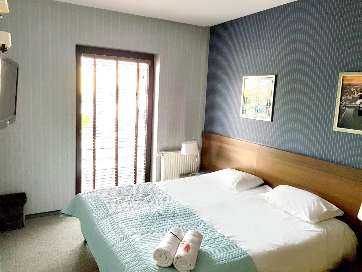 Hotel Willanova ลูบลิน ภายนอก รูปภาพ