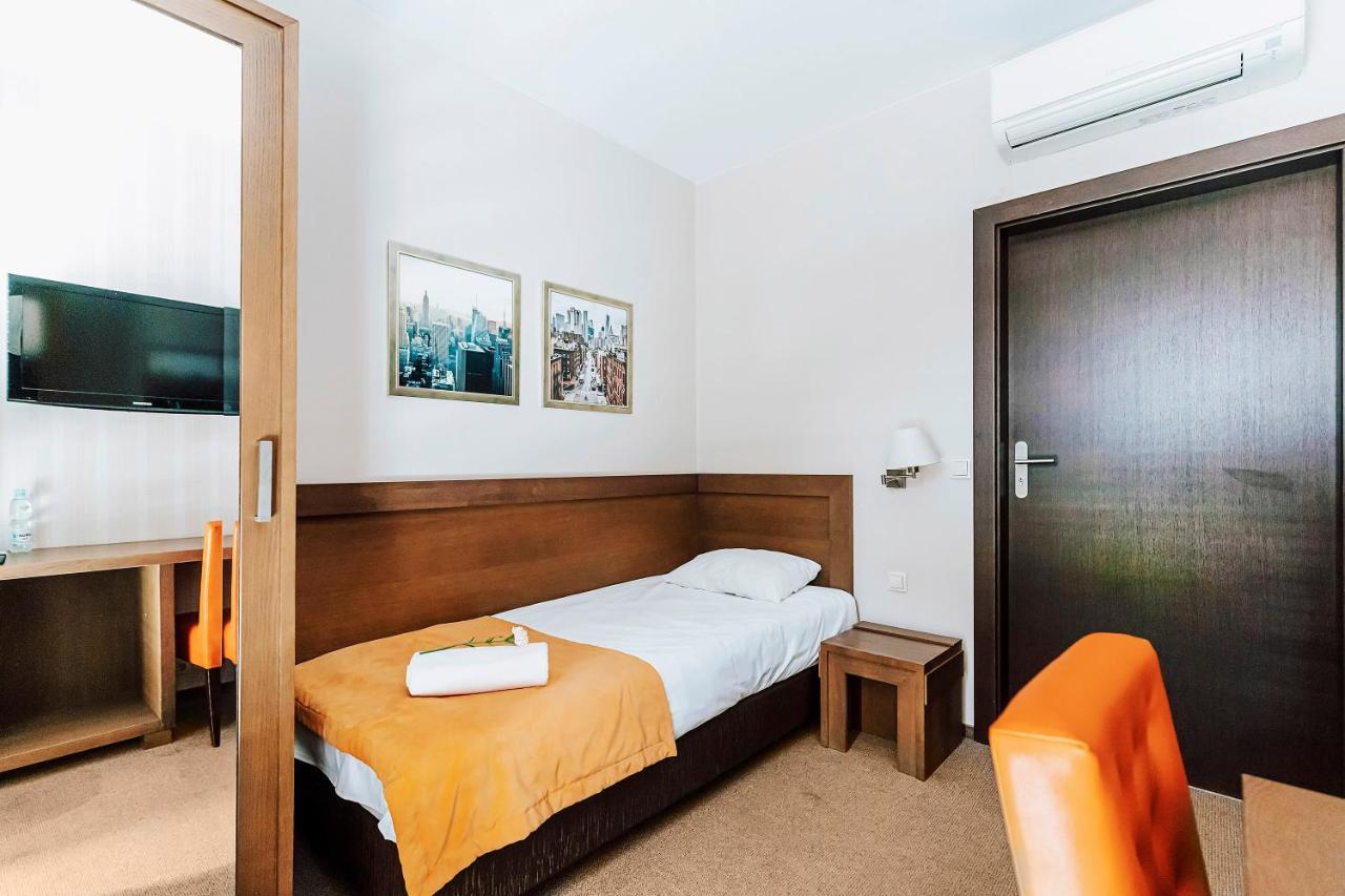 Hotel Willanova ลูบลิน ภายนอก รูปภาพ