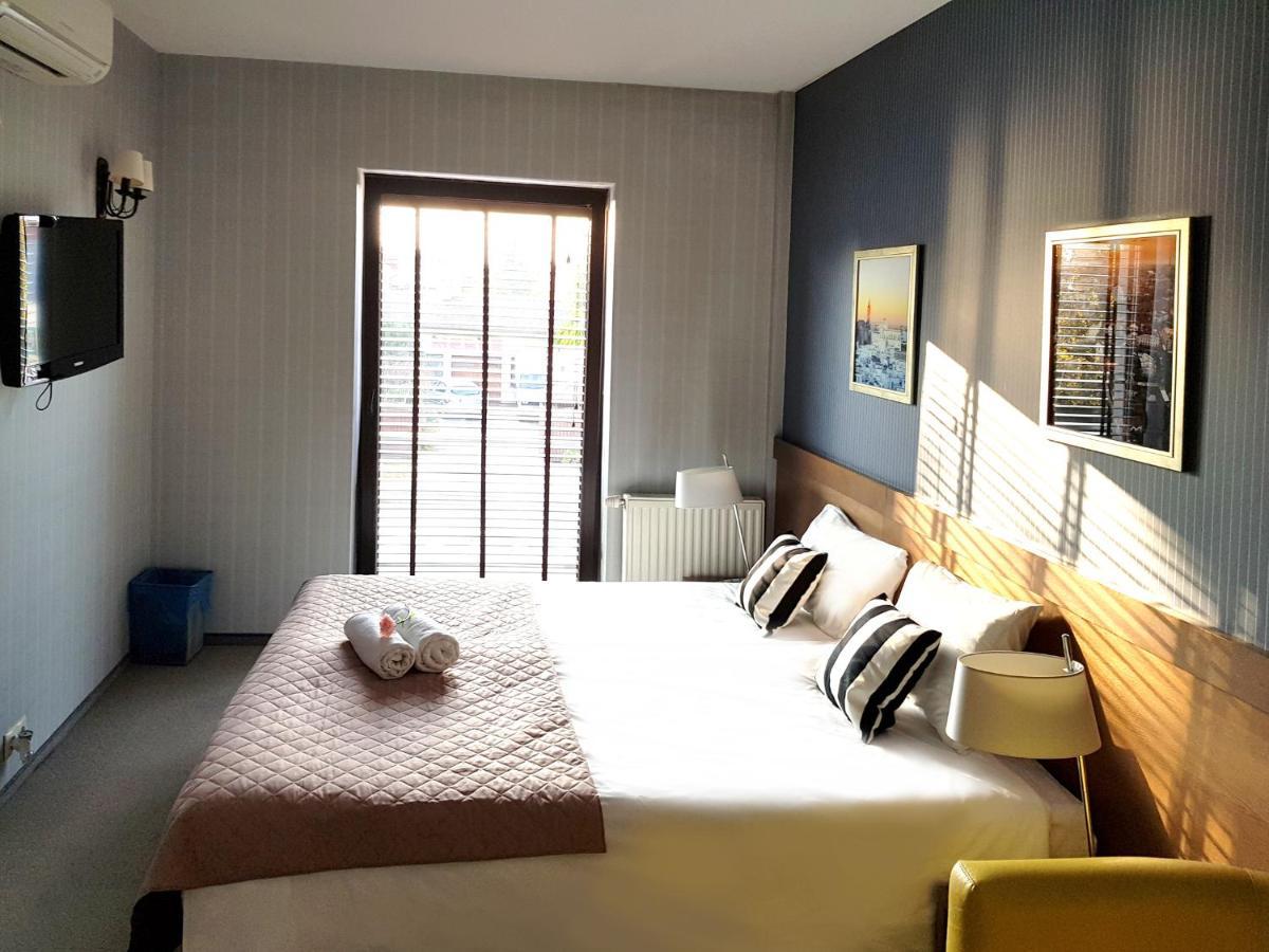 Hotel Willanova ลูบลิน ภายนอก รูปภาพ